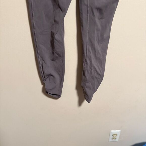 Lululemon Awakening Tight *Taryn Toomey Collection 25"
Magnum- Size 6 - Picture 6 of 8